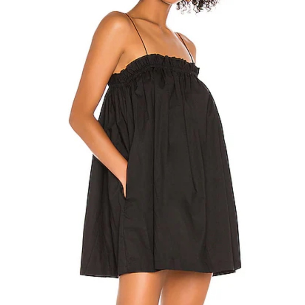 Sleeveless H&M Little Black Dress